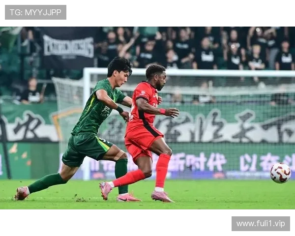 莱昂纳多上演帽子戏法 上海海港3比2力克北京国安逆袭取胜 莱昂纳多上演帽子戏法 上海海港3比2力克北京国安逆袭取胜