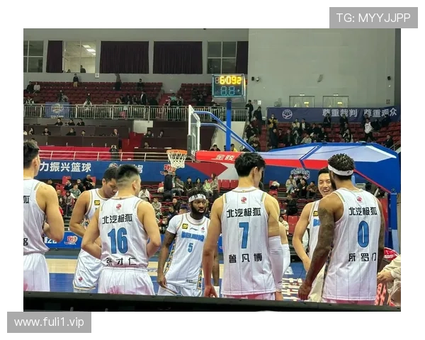 所罗门精彩暴扣领衔 CBA总决赛第三场五大精彩瞬间回顾